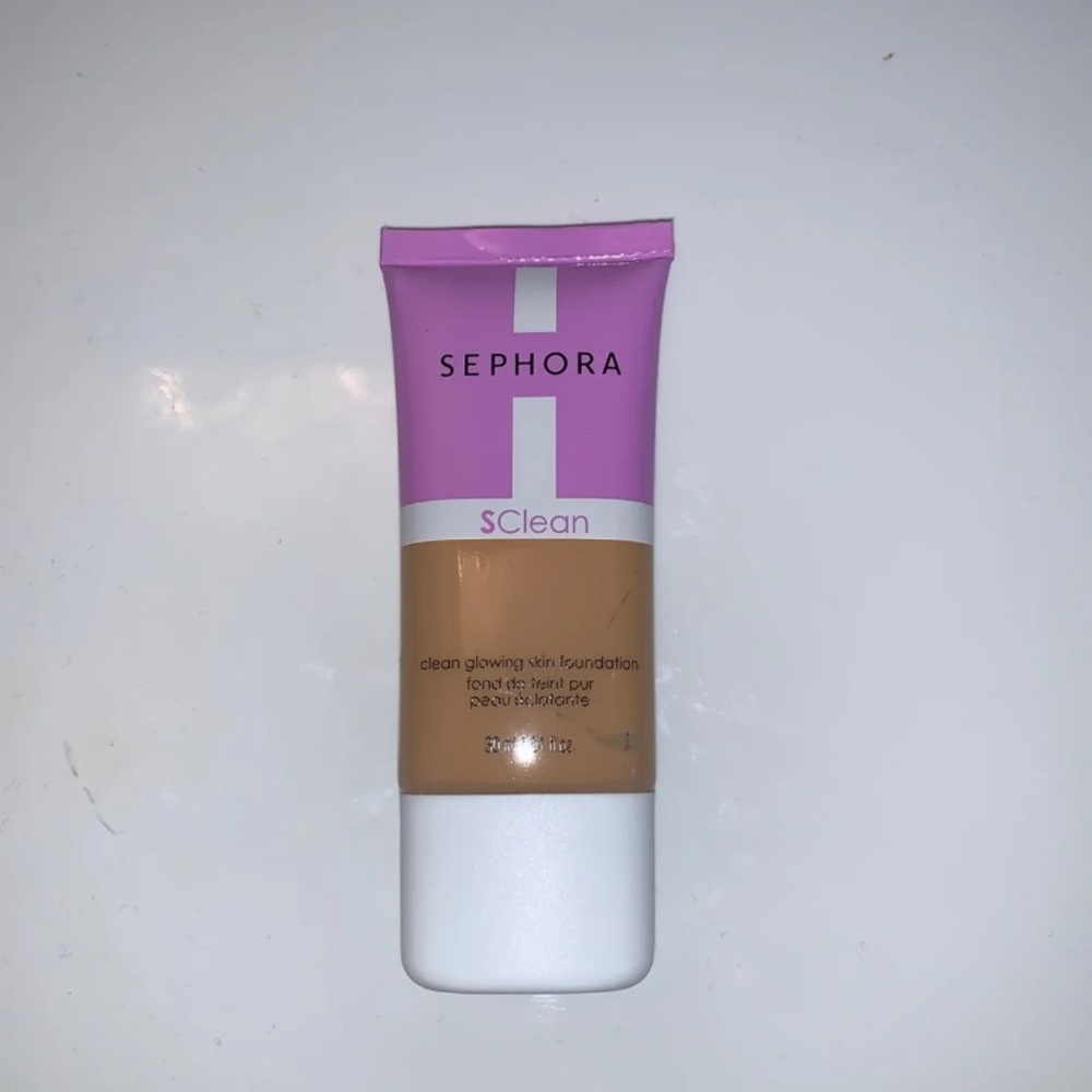 NEW Sephora SClean Glowing Foundation #17